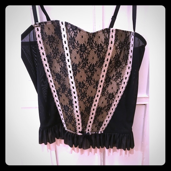 Bustier Intimates - Picture 1 of 3